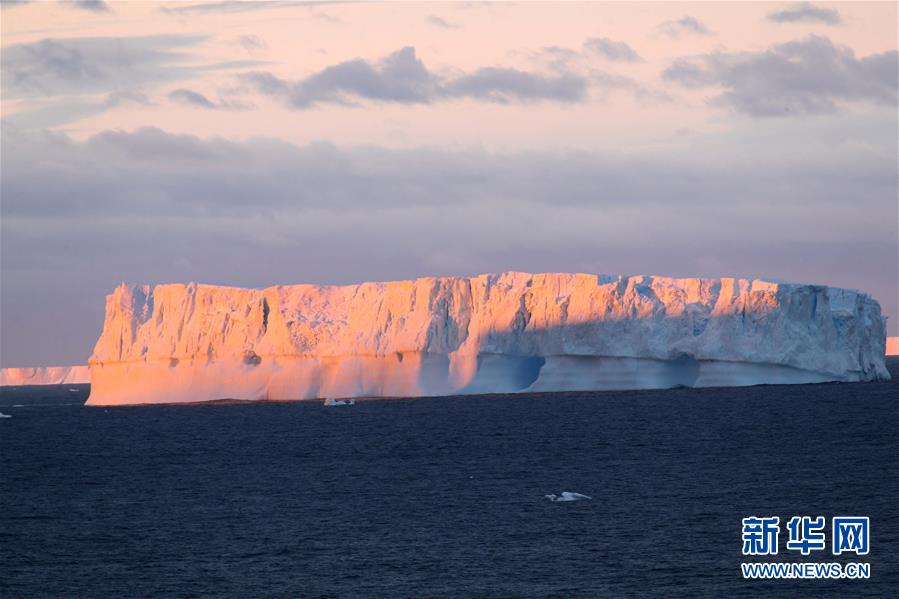 （第35次南极科考）（4）中国南极中山站附近的冰盖、冰川与冰山