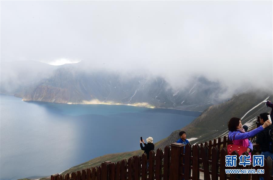 （环境）（3）长白山景区迎来旅游旺季