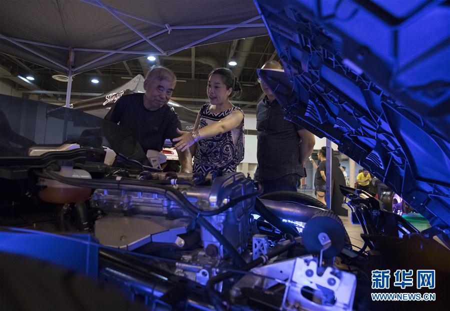 （国际）（2）休斯敦举行改装车展