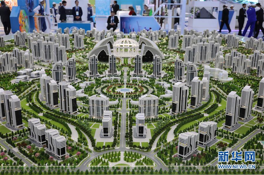 （国际）（3）土库曼斯坦举行里海创新技术展和国际汽车展