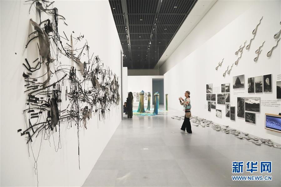 （新华视界）（6）第十三届全国美展实验艺术作品展在河北廊坊开幕