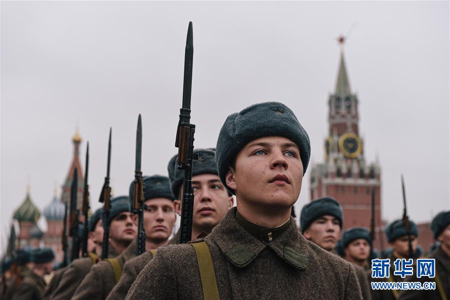 （国际）（1）俄罗斯举行纪念1941年红场阅兵78周年彩排