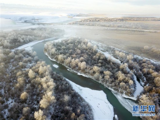 （美丽中国）（4）新疆昭苏：雾凇景色美如画