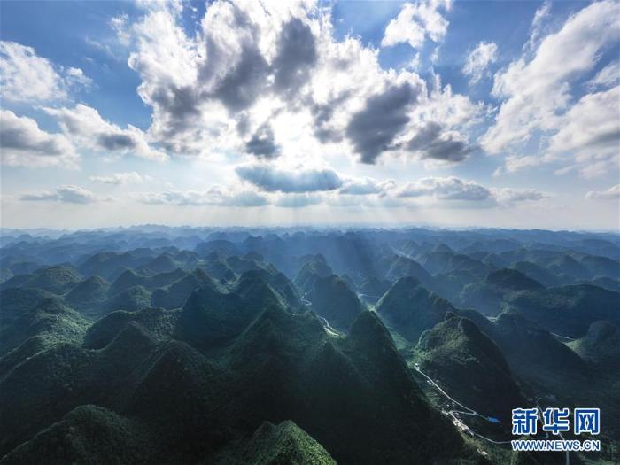 国家公园 > 正文  广西大化七百弄国家地质公园位于大化瑶族自治县