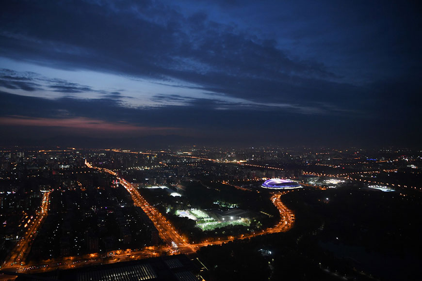 这是10月28日拍摄的国家速滑馆夜景。