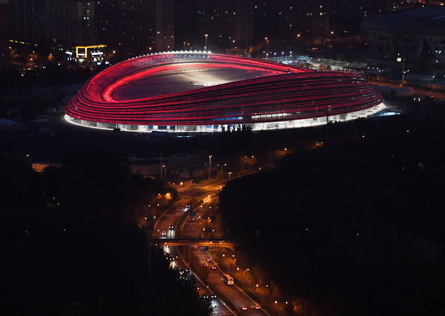 这是10月28日拍摄的国家速滑馆夜景。