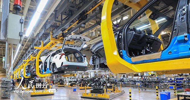 2023年1月29日，合肥市蜀山区的一家汽车生产企业开足引擎忙生产。