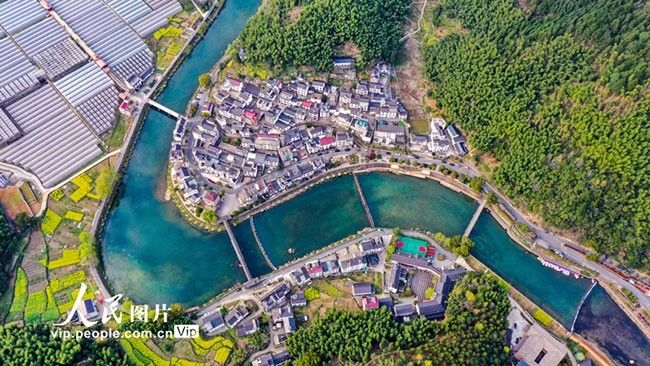 浙江淳安：田园春色润山村