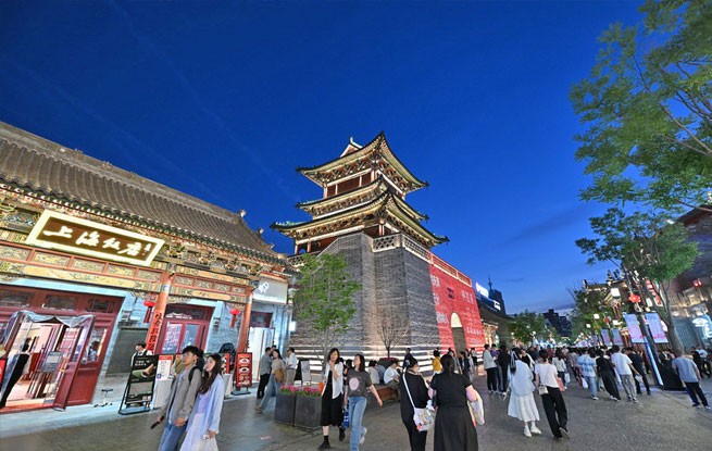 城市夜生活点燃“夜经济”