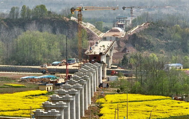 合武高铁春日施工忙