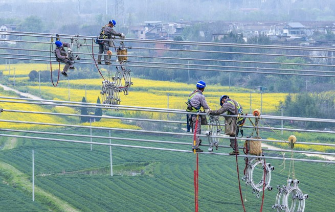 安徽芜湖：“甘电入浙”特高压直流输电工程建设忙