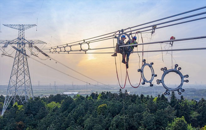 安徽芜湖：“西电东送”输电工程加紧建设