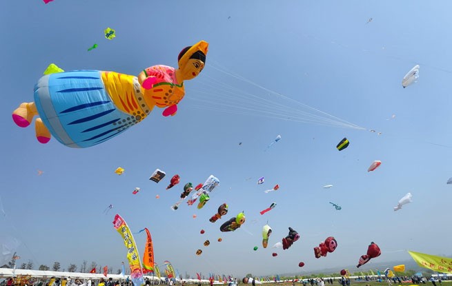 第43届潍坊国际风筝会在山东开幕