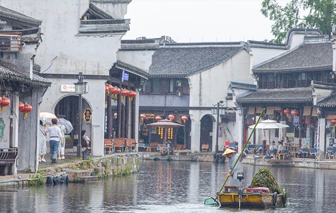 浙江湖州：维护河道生态