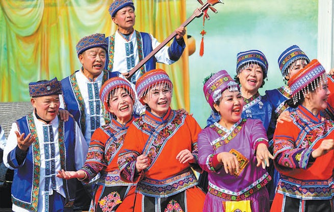 深化农村移风易俗（新时代画卷·文明乡风）